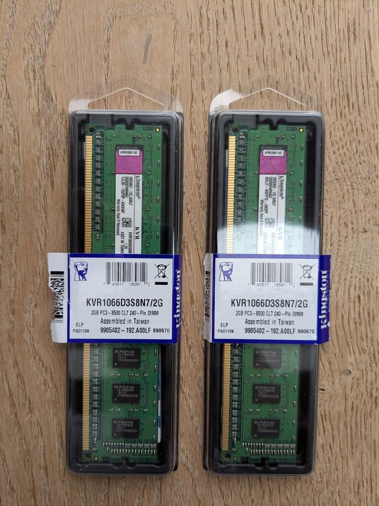 KINGSTON 2GB DDR3 KVR1066D3N7/2G

Geheugen, Computers en Software, RAM geheugen, Gebruikt, DDR3, Ophalen of Verzenden, Desktop