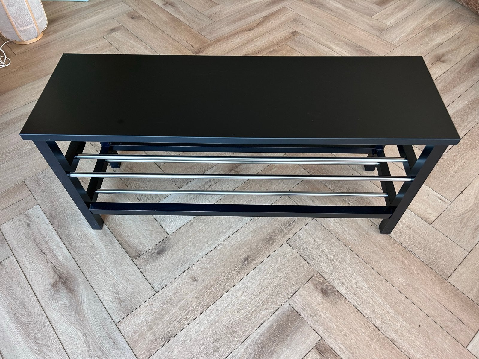 IKEA TJUSIG bank met schoenenrek zwart, Huis en Inrichting, Ophalen, Zo goed als nieuw