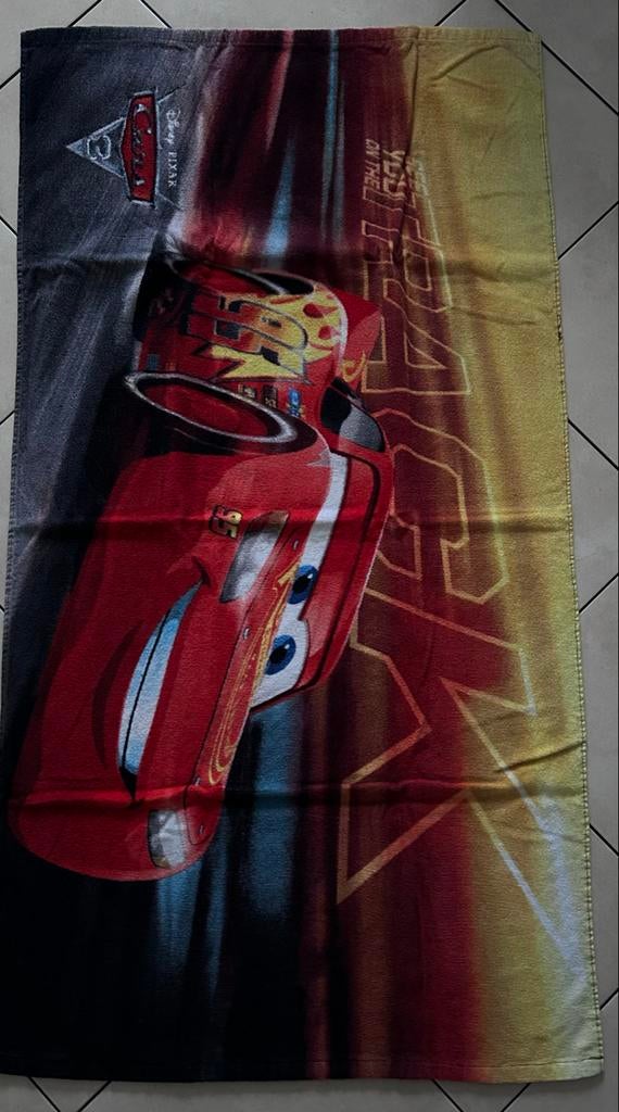 Handdoek Cars Lightning McQueen, Gebruikt, Overige maten, Ophalen of Verzenden, Jongen