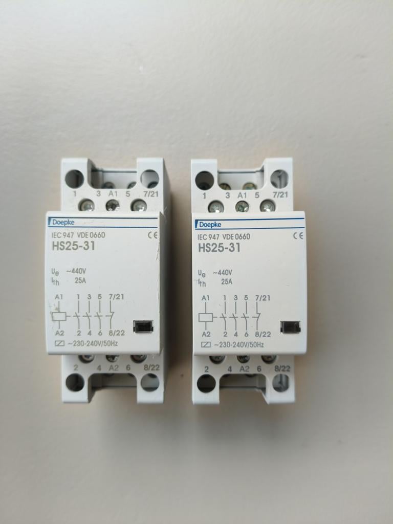 2x Doepke Magneetschakelaar HS25-31, Ophalen of Verzenden, Gebruikt