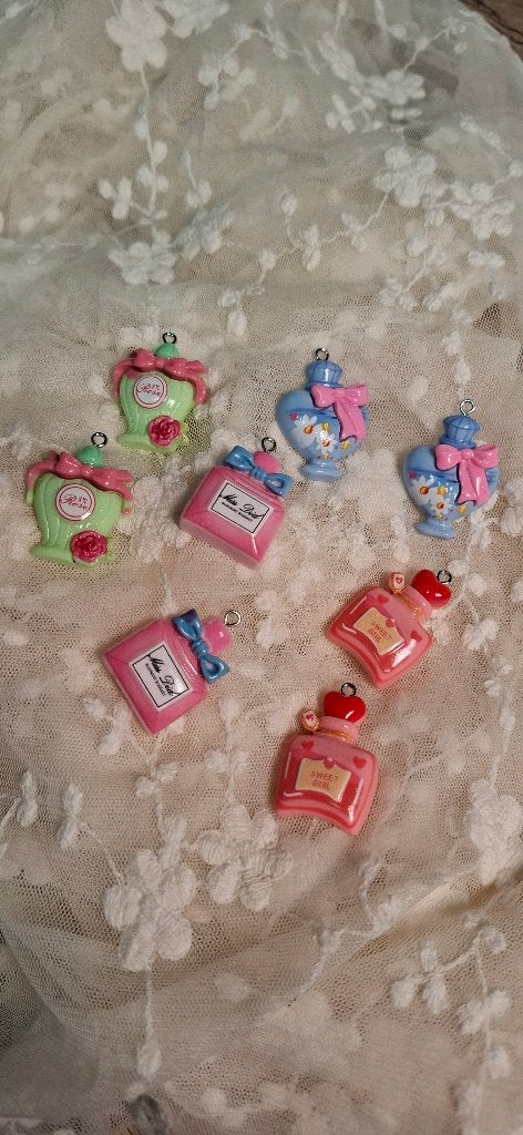 Schattige Parfumflesjes Bedeltjes, Overige merken, Overige materialen, Onbekend, Nieuw