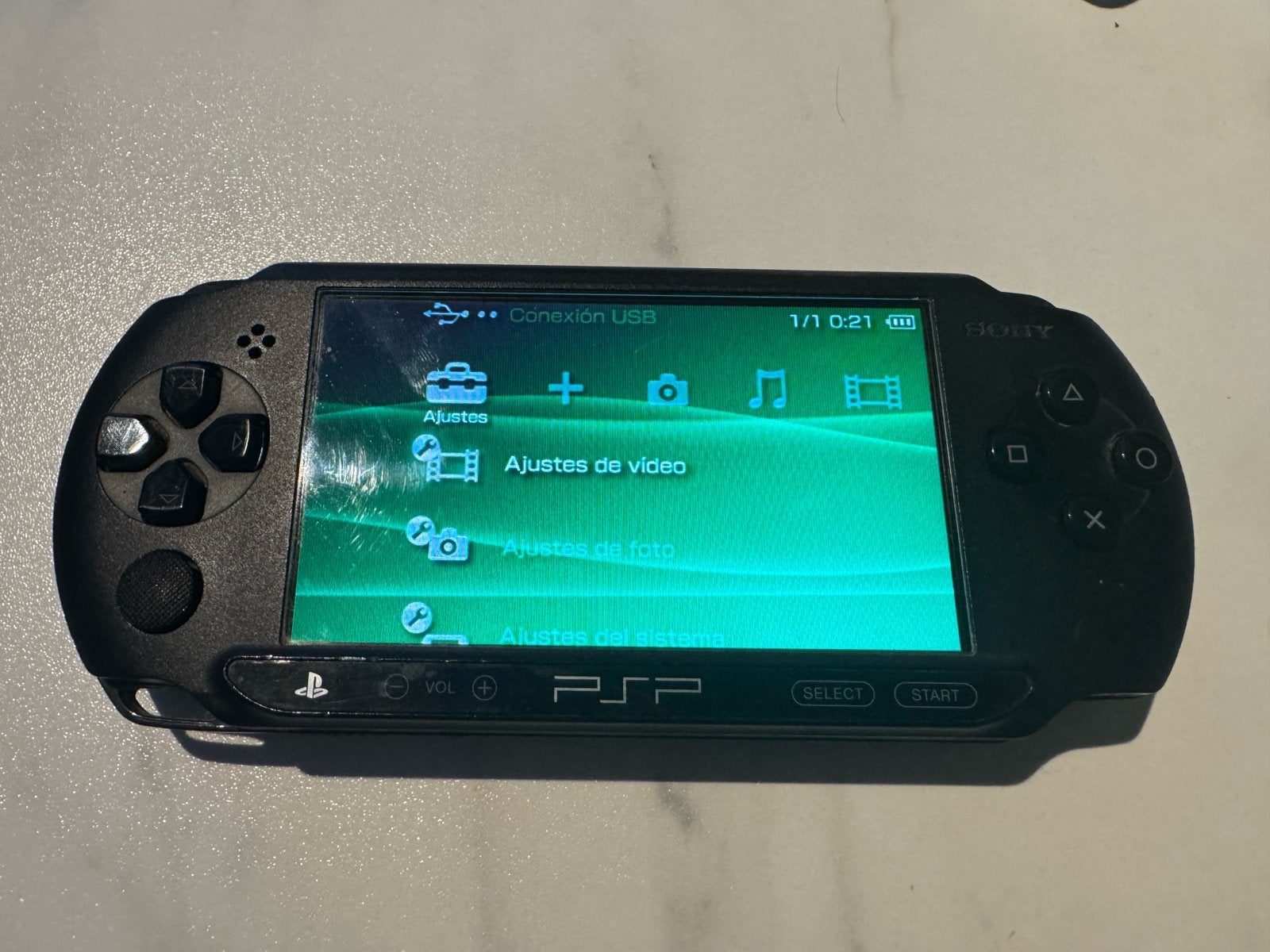 PSP Street met FIFA 10 en nieuwe batterij, Spelcomputers en Games, Spelcomputers | Sony PSP, Ophalen of Verzenden, Gebruikt, Met games