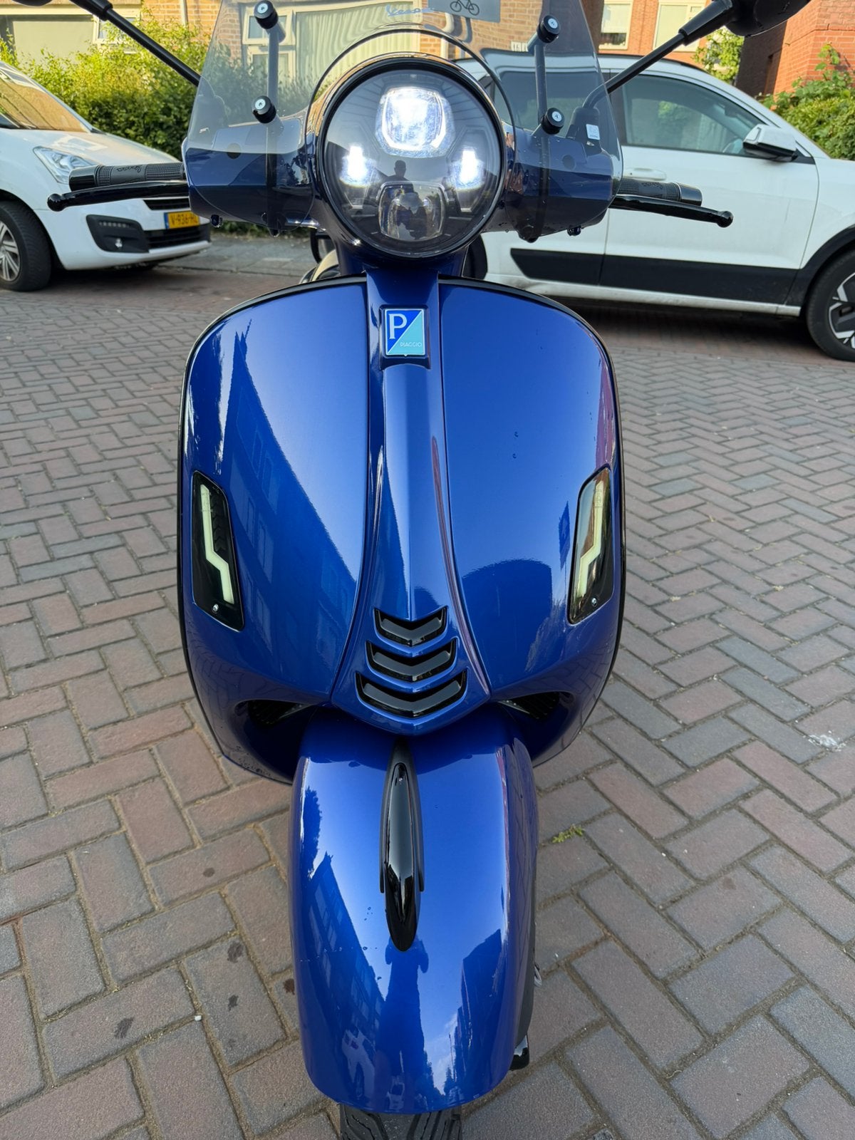 Vespa gts 300cc 2022 hpe 44kilometer akra uitlaat, Ophalen of Verzenden, Zo goed als nieuw, Benzine