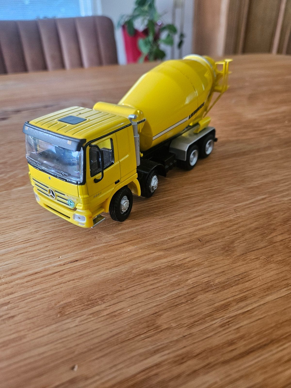 Mercedes Benz 3241 _ liebherr HTM 904 Mixer  / 4 asser., Hobby en Vrije tijd, Ophalen of Verzenden, Zo goed als nieuw, Bus of Vrachtwagen