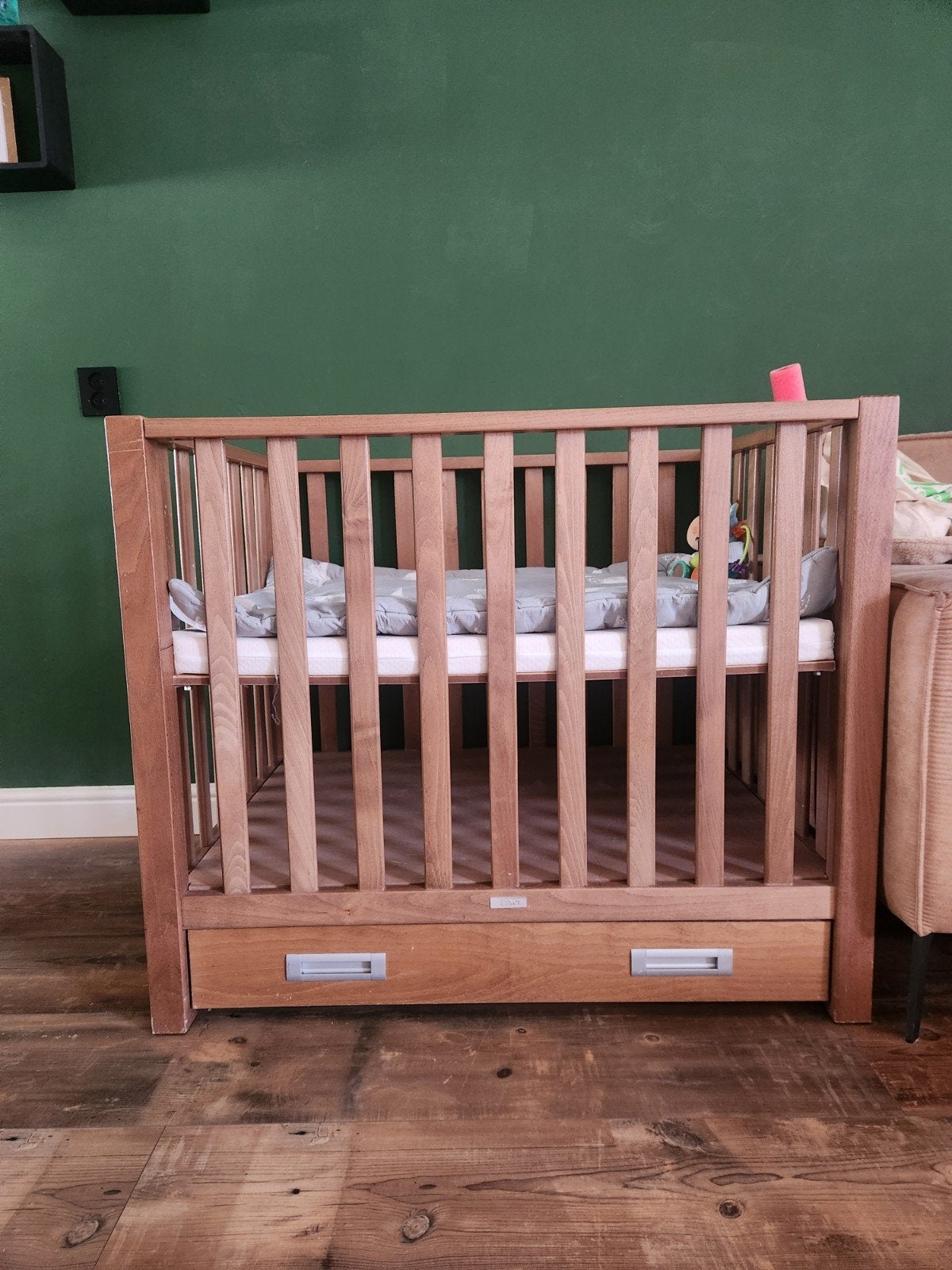 gratis Baby box met matras, kleed en opberglade, Ophalen, Zo goed als nieuw, Rechthoekig, In hoogte verstelbaar