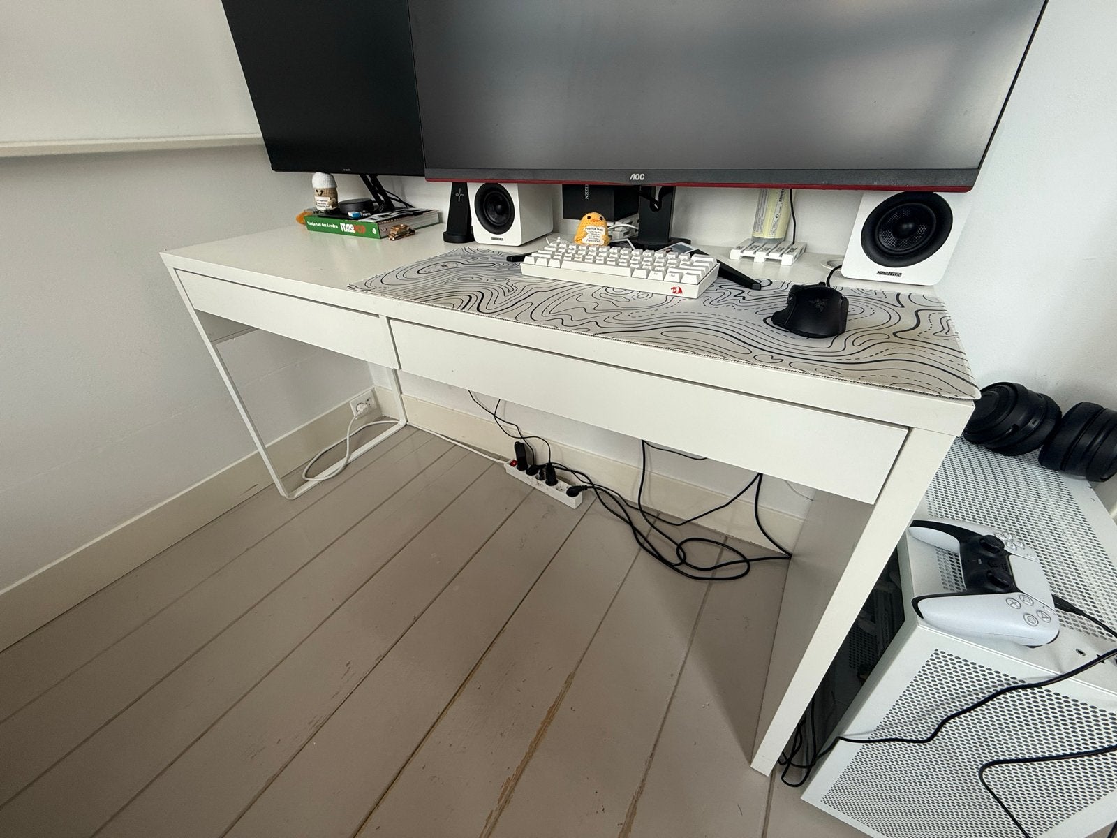 IKEA MALM Bureau wit met 2 lades - 142x50 cm, Ophalen, Gebruikt, Met lades, Spaanplaat of MDF