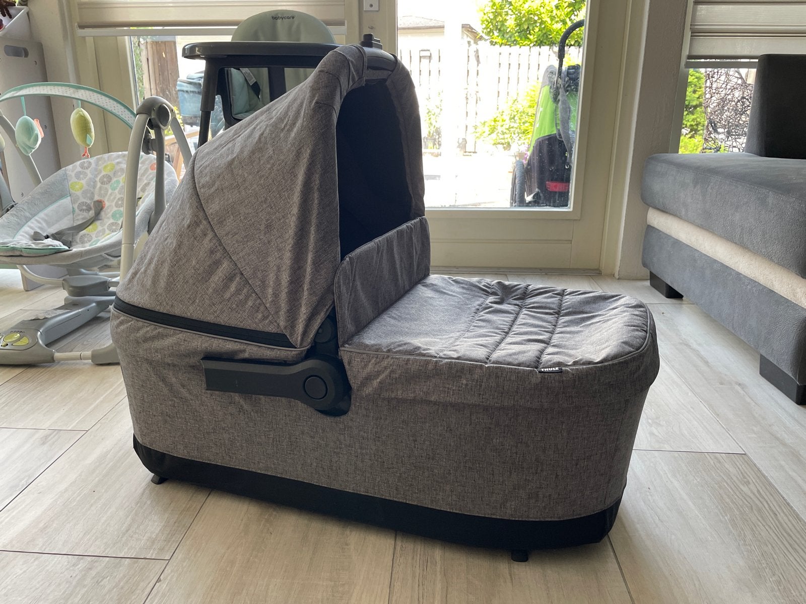 Thule Sleek duo reiswieg - Zo goed als nieuw, Ophalen of Verzenden, Zo goed als nieuw, Met reiswieg, Kinderwagen