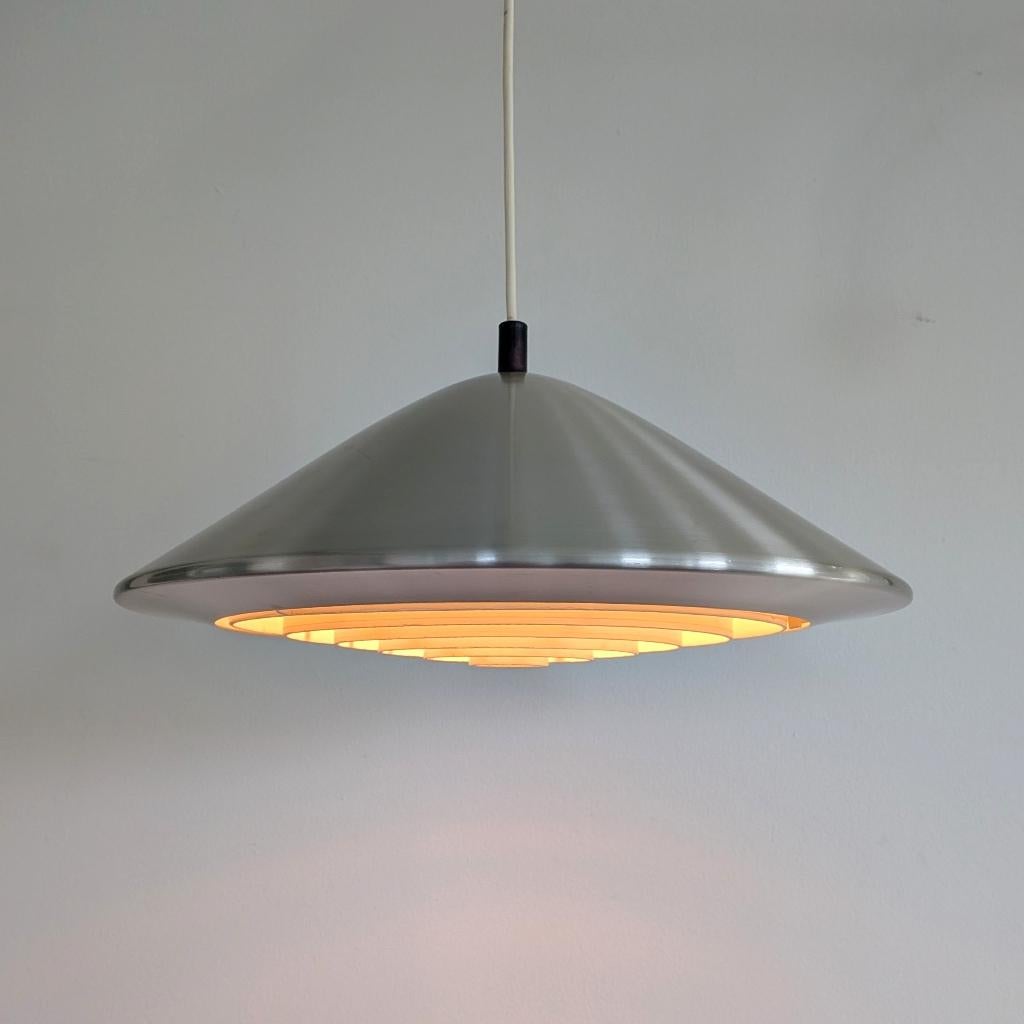Vintage aluminium VEB Metalldrücker Halle design lamp. Ufo, Huis en Inrichting, Lampen | Hanglampen, Gebruikt, Minder dan 50 cm