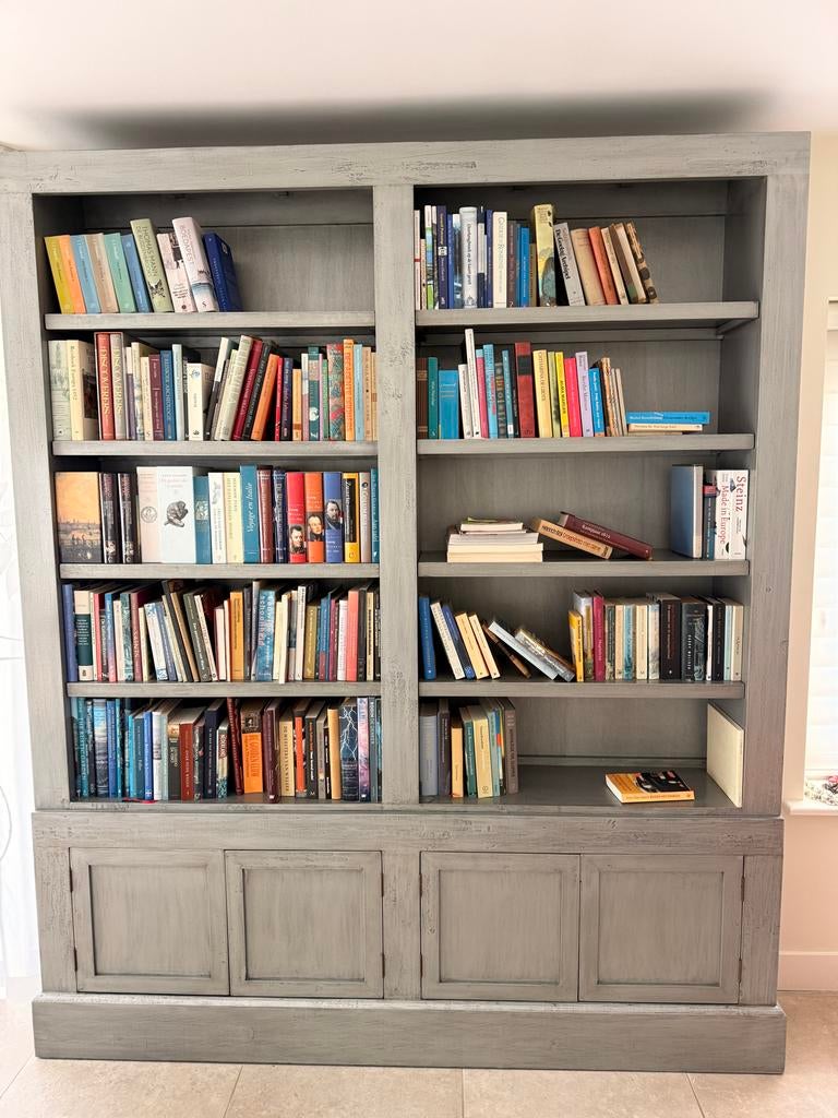 Robuuste grijze boekenkast met opbergruimte, Huis en Inrichting, Ophalen, Gebruikt, 200 cm of meer, 150 tot 200 cm