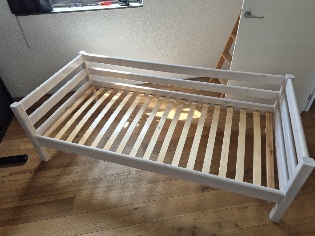 Flexa Classic Whitewash Bed 90x200, Ophalen, Gebruikt, 180 cm of meer, 85 tot 100 cm