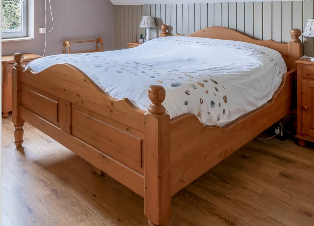Bed 140x200 geloogd grenen gratis afhalen, Ophalen, Gebruikt, Tweepersoons, 140 cm