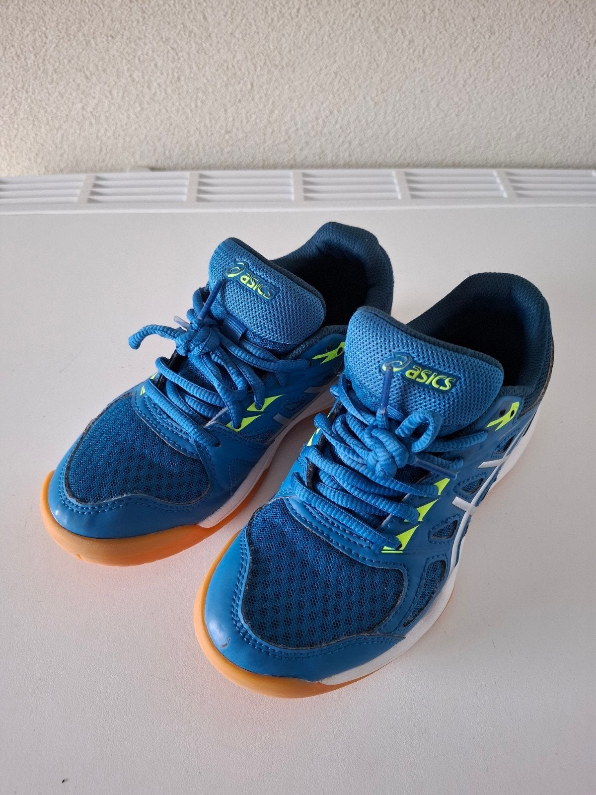 Volleybalschoenen Asics Upcourt 4 GS  Maat 34.5, Ophalen of Verzenden, Gebruikt, Schoenen