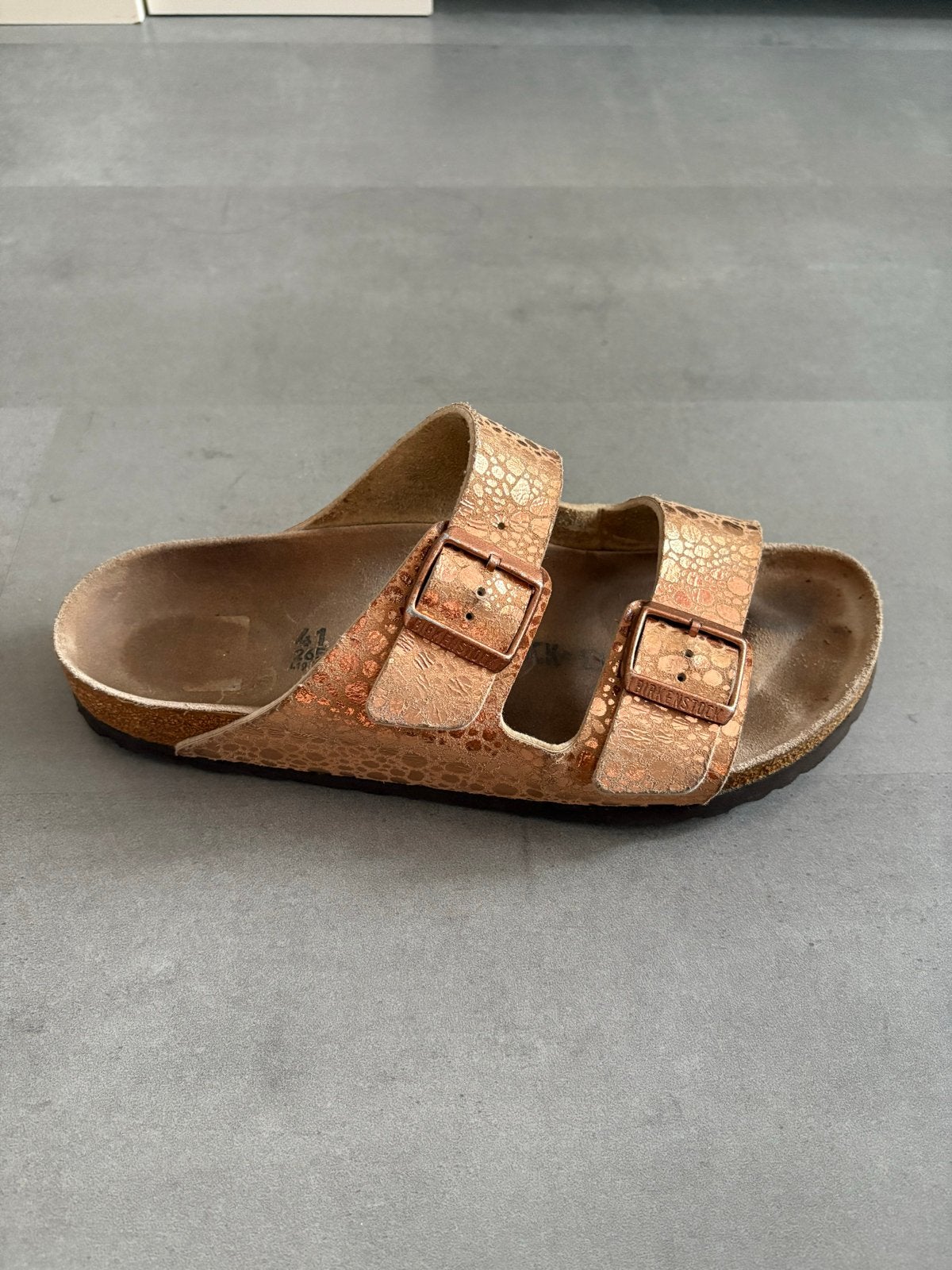 Birkenstock Arizona sandalen maat 41 - Roségoud, Kleding | Dames, Slippers, Overige kleuren, Verzenden, Gedragen