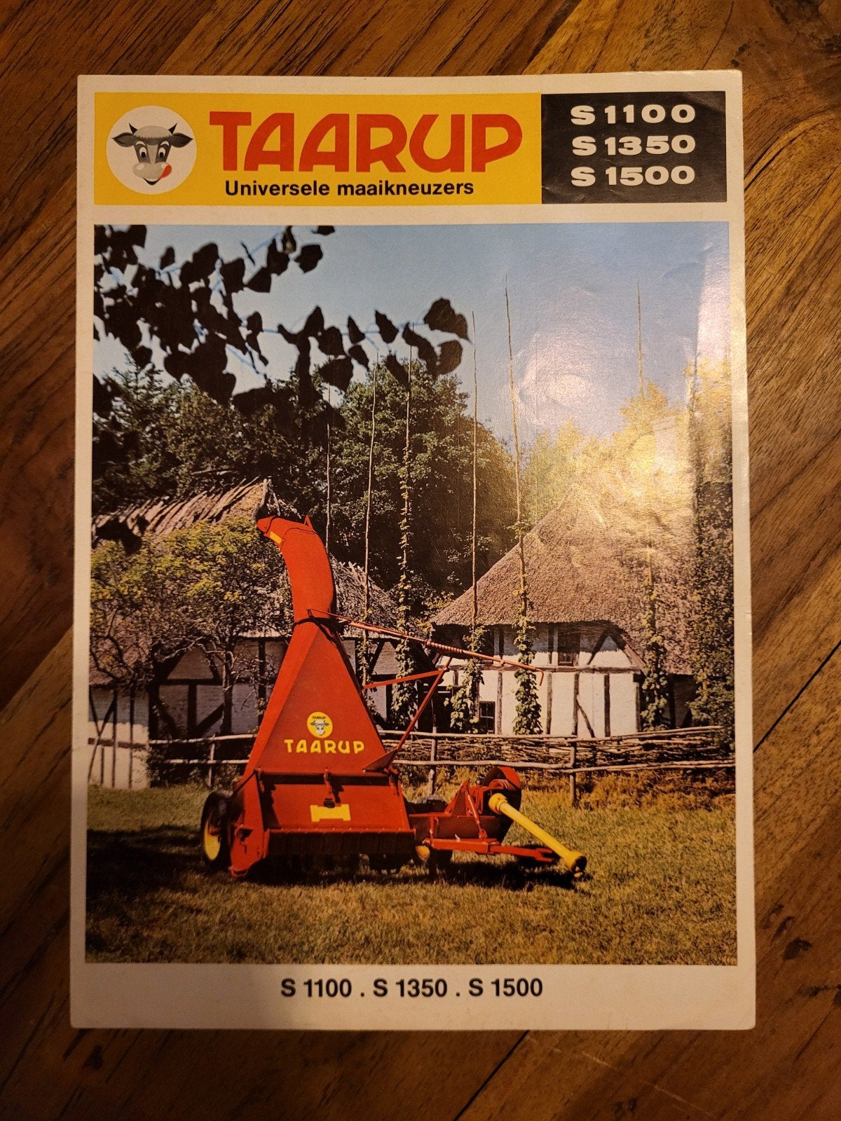 tractor folder TAARUP universele maaikneuzers, Ophalen of Verzenden, Zo goed als nieuw