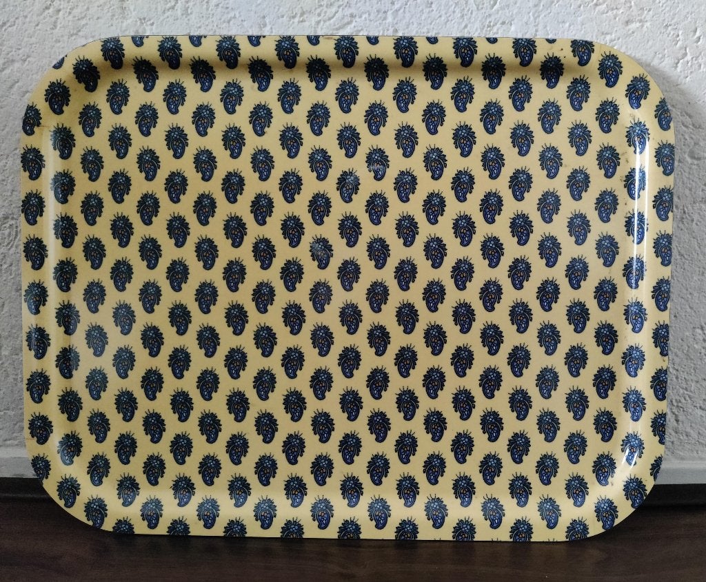 Dienblad zachtgeel met blauwe Paisley print, Kunststof, Gebruikt, Ophalen of Verzenden, Dienblad