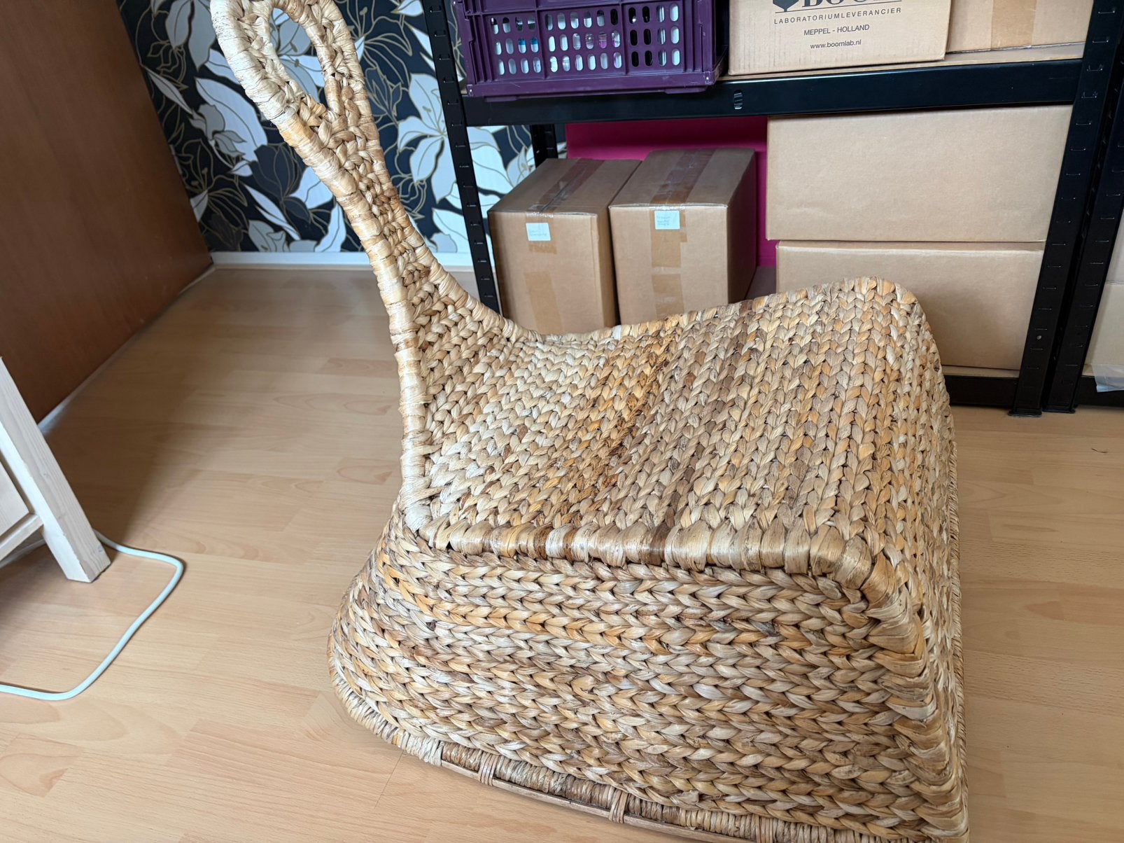 Schommelstoel. Ikea, Huis en Inrichting, Ophalen, Bruin, Riet of Rotan, Zo goed als nieuw