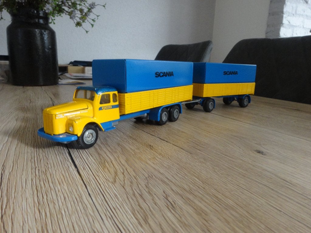 Tekno scania 110 combi, Ophalen of Verzenden, Zo goed als nieuw, Bus of Vrachtwagen, Tekno