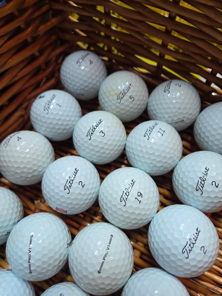 25x Titleist PRO V1 2022 golfballen - AAAA kwaliteit, Overige merken, Gebruikt, Bal(len), Info@titleist.com