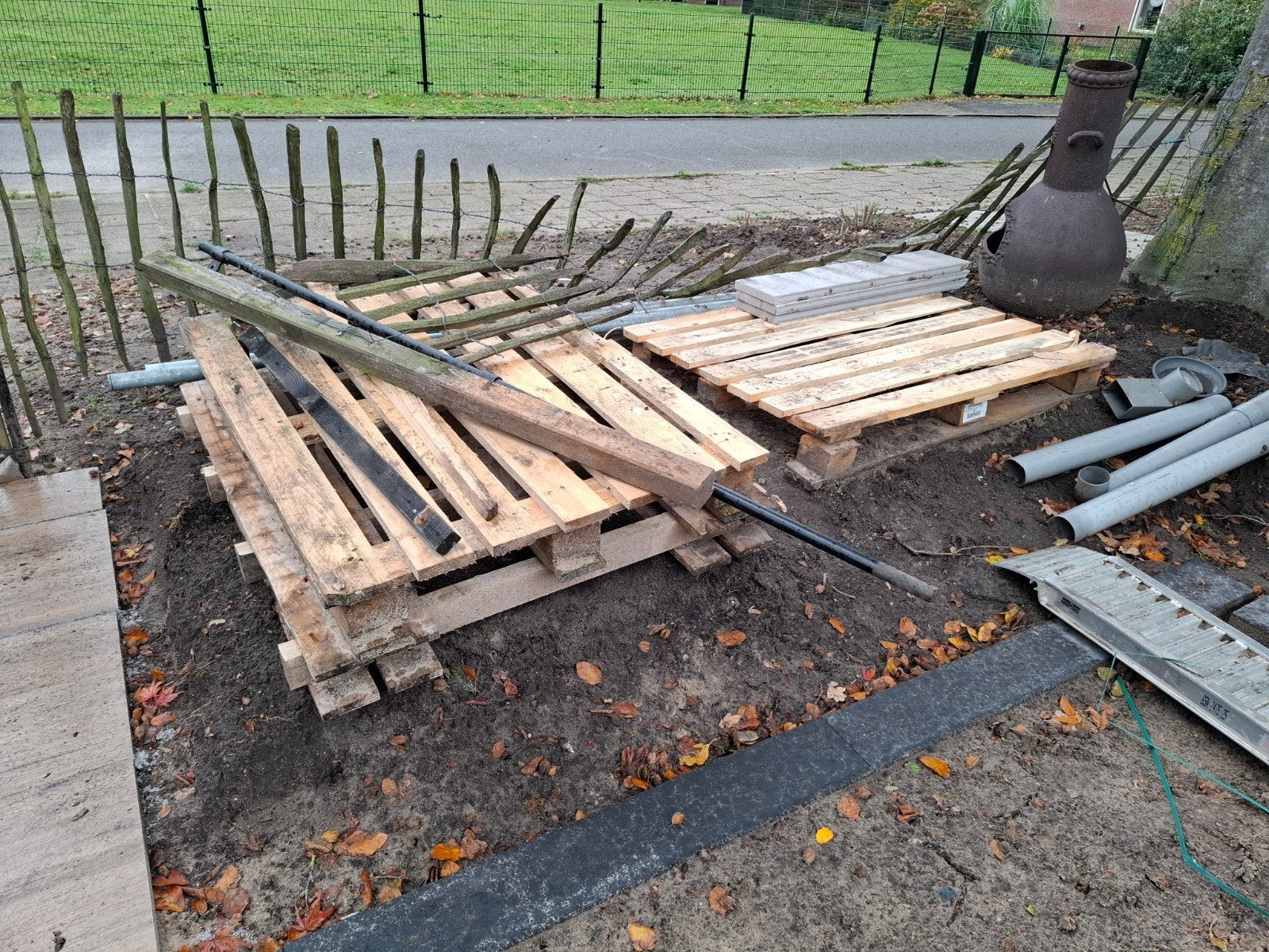 gratis 3 pallets, Ophalen, Overige houtsoorten, Minder dan 200 cm, Pallet