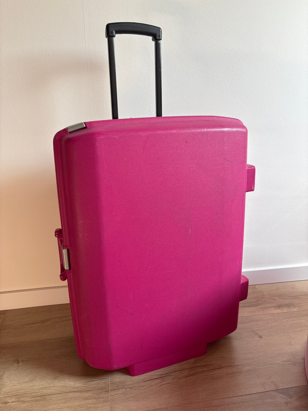 American Tourister Koffer - Roze, Sieraden, Tassen en Uiterlijk, Gebruikt, Hard kunststof, Slot, 35 tot 45 cm