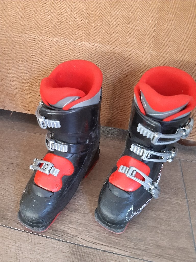 ski schoenen , salomon maat 23/23,5, Sport en Fitness, Ophalen, 160 tot 180 cm, Gebruikt, Schoenen
