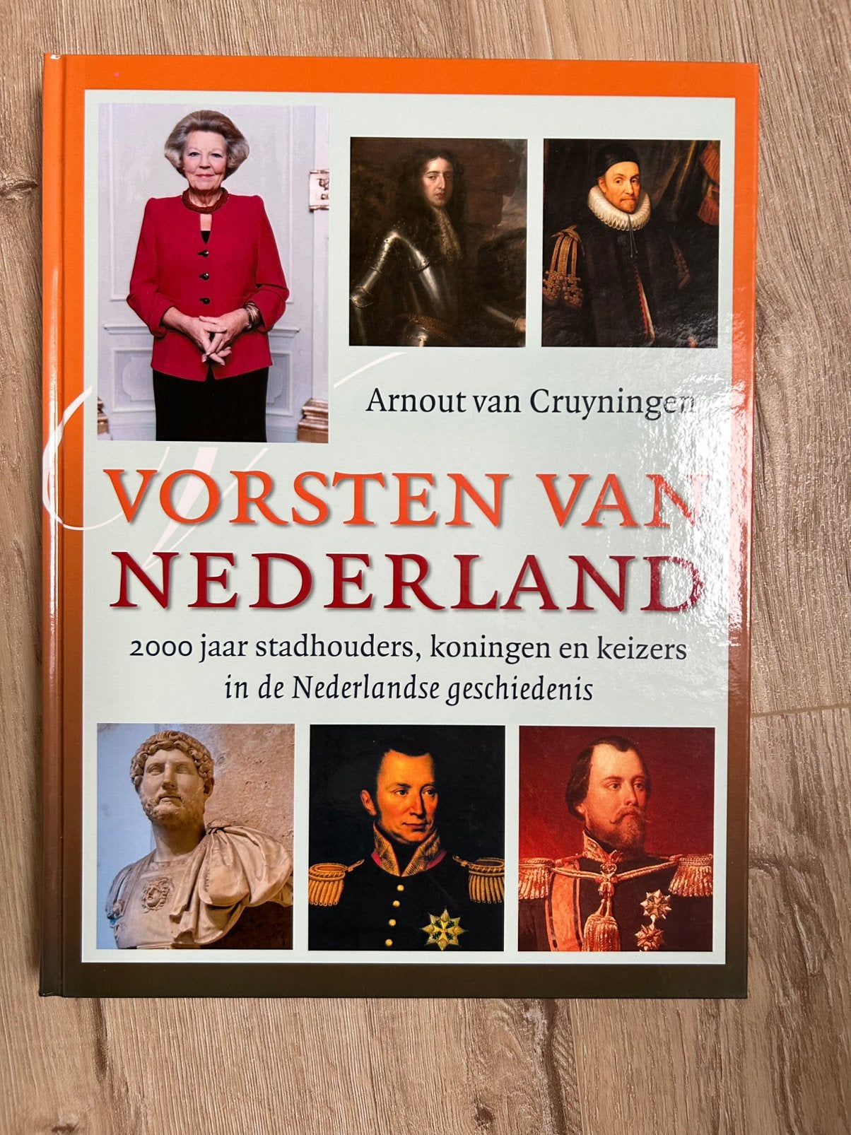 Vorsten van Nederland van Arnout van Cruyningen, Ophalen of Verzenden, Zo goed als nieuw, Tijdschrift of Boek