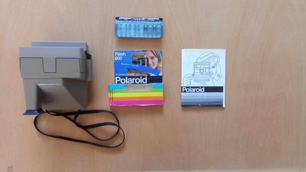 Polaroid camera Amigo 610, Ophalen