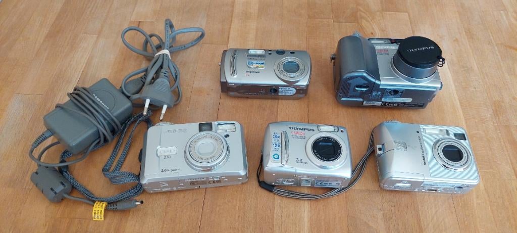 5 camera s samsung olympus kodak pentax