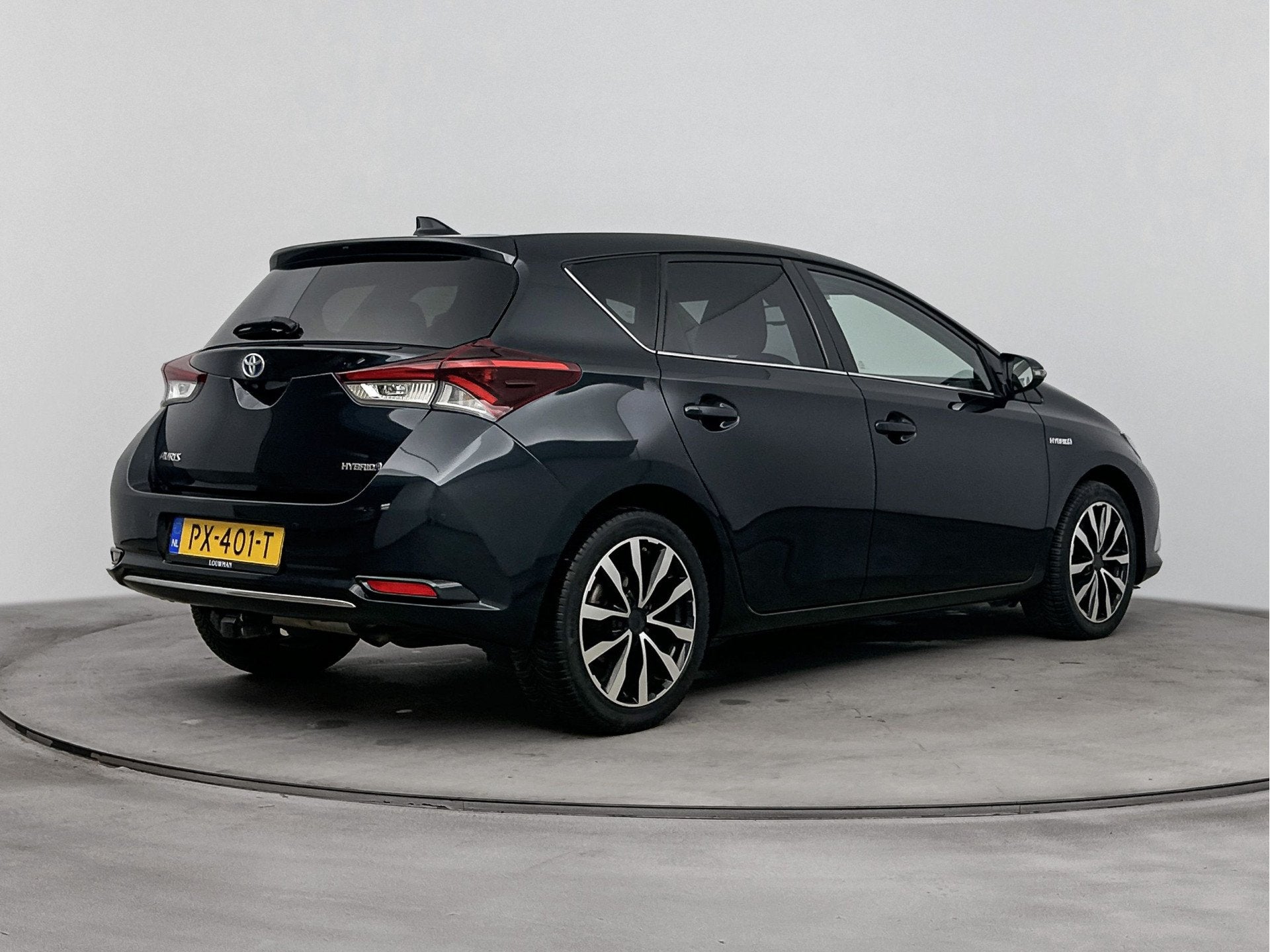 Toyota Auris 1.8 Hybrid Executive | Trekhaak | Navigatie | P, Auto's, 12 maanden, Gebruikt, 4 cilinders, Leder en Stof
