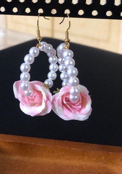 Oorbellen hanger bloem  - handmade -victorian vintage parels, Verzenden, Nieuw, Overige materialen, Hangers