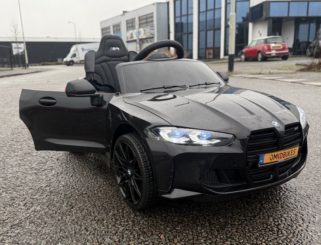 BMW M4 12v wit Afstands. - Bleutooth - Led - Leder - Rubb!, Nieuw