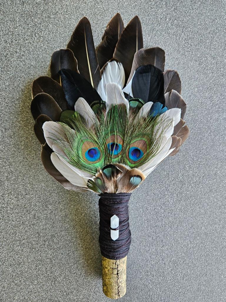 Smudge feathers bergkristal veren waaier pauwenveren reiki, Ophalen of Verzenden
