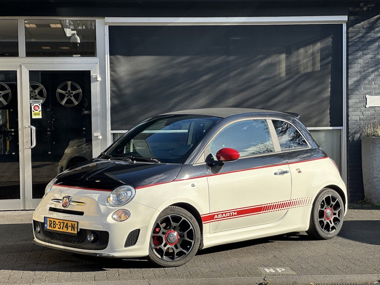 Fiat 500 Abarth 1.4 T-Jet Competizione 161 PK / CABRIO / CLI, Auto's, Euro 5, 15 km/l, Gebruikt, 4 cilinders