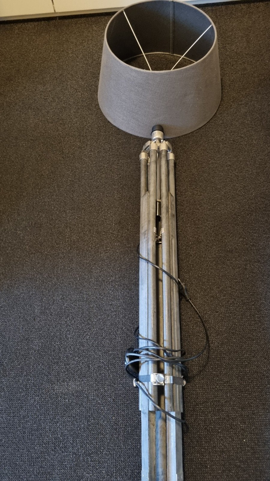 3 poot lamp, Ophalen, Minder dan 100 cm