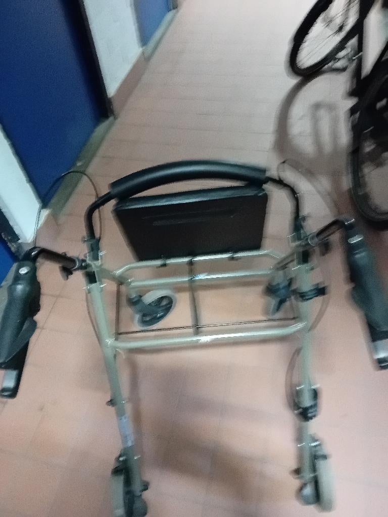 Rollator, Diversen, Rollators, Ophalen of Verzenden, Opvouwbaar, Gebruikt