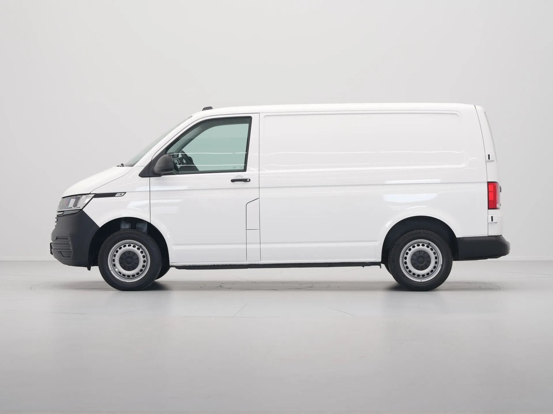 Volkswagen Transporter L1H1 2.0 TDI 90pk Economy Business, 1786 kg, Start-stop-systeem, Gebruikt, Overige carrosserieën