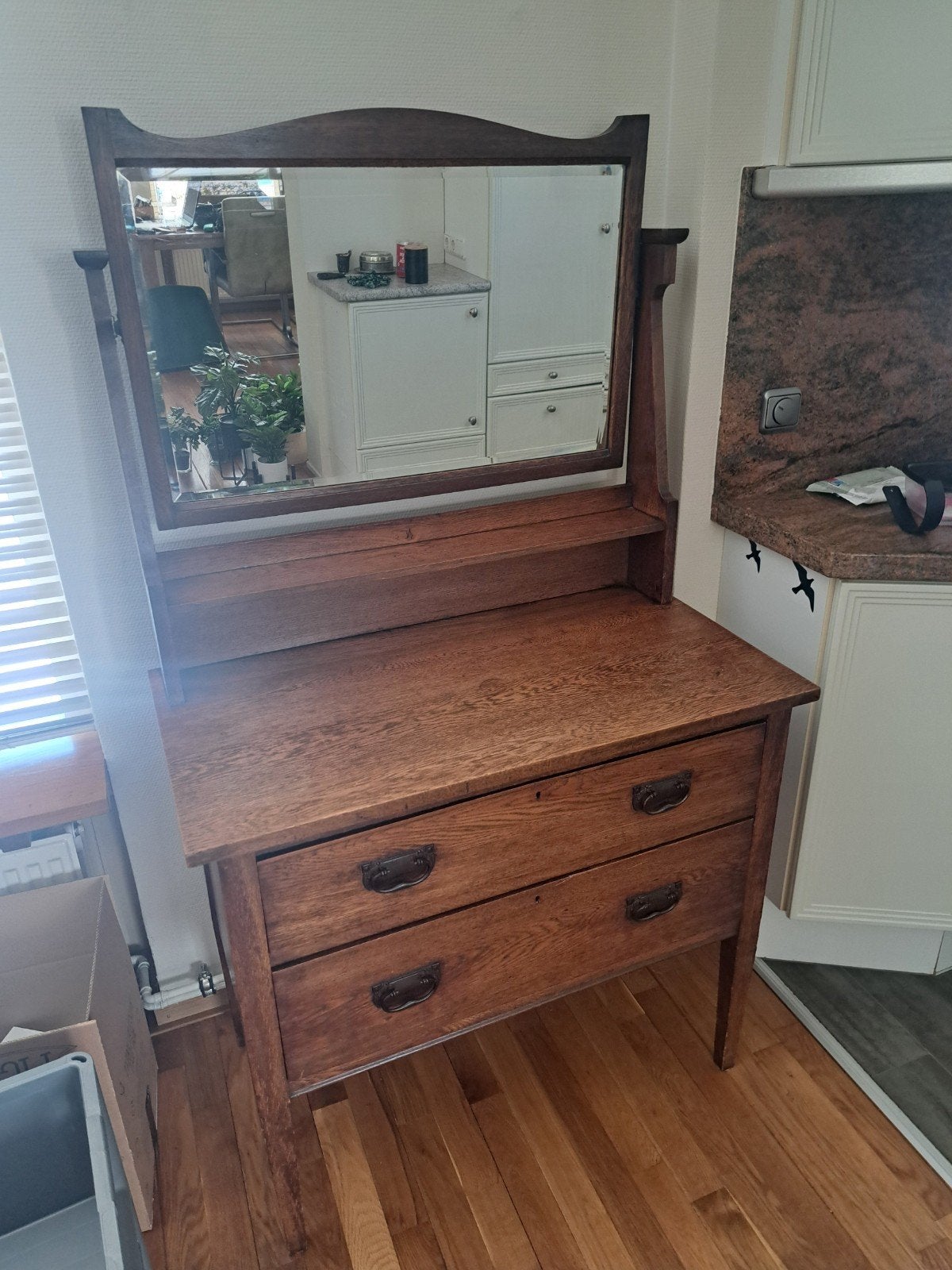 Antiek Dressoir met spiegel, Ophalen