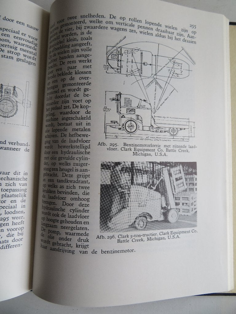 Boek: Transport Krachtwerktuigen uit 1947 Techniek, Boeken, Ophalen of Verzenden, Gelezen