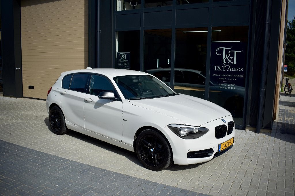BMW 1-Serie 116I 100KW 5DR 2011 Wit, 1-Serie, Zwart, 4 cilinders, Wit