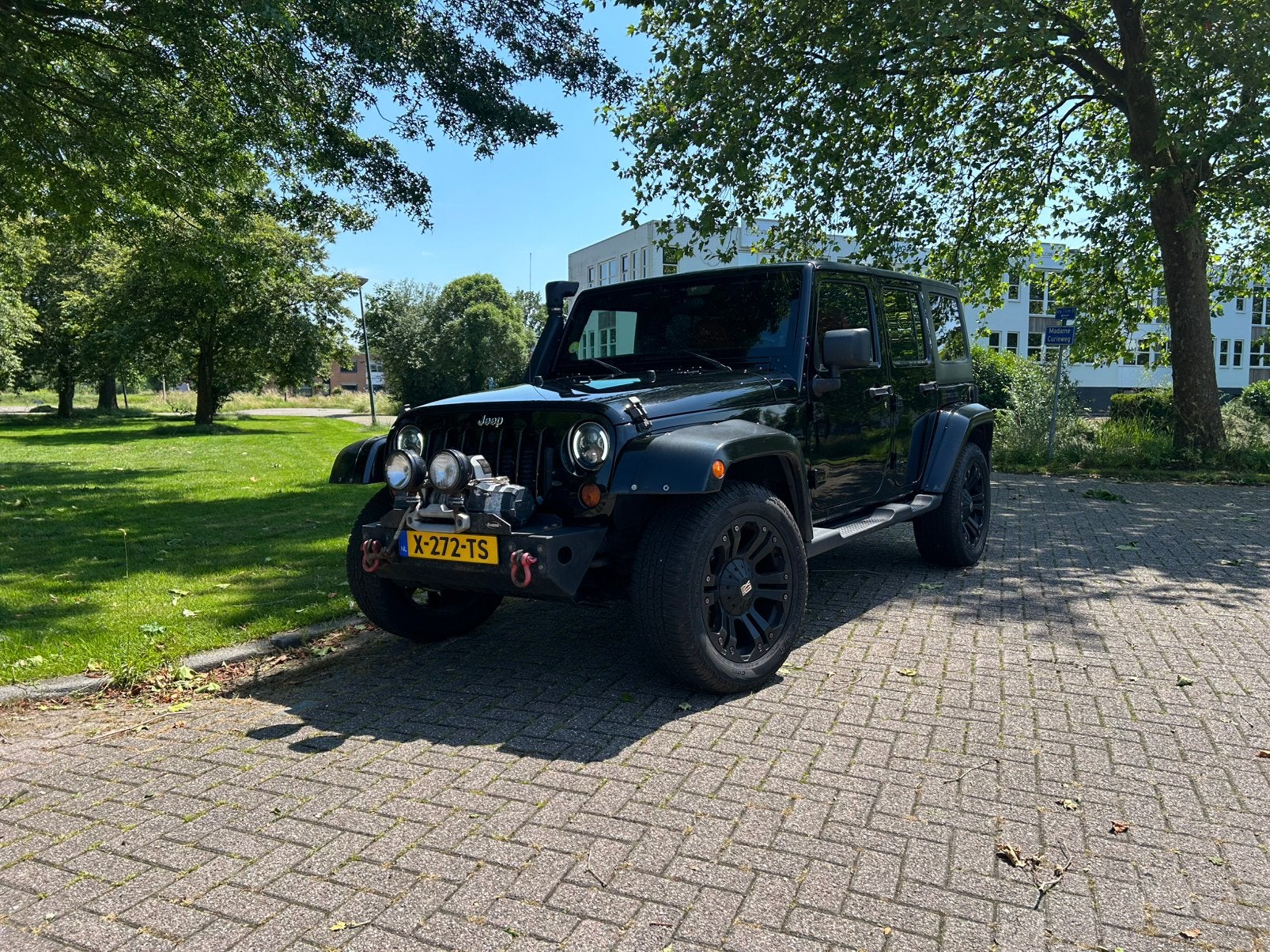 Jeep Wrangler 2.8 CRD AUT sport unlimited, Automaat, 4 cilinders, 241 €/maand, Zwart