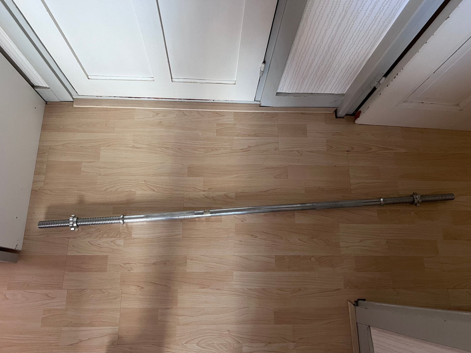 Halterstang 10kg 170cm met 2 sluitingen, Sport en Fitness, Fitnessmaterialen, Ophalen, Gebruikt, Halterstangen