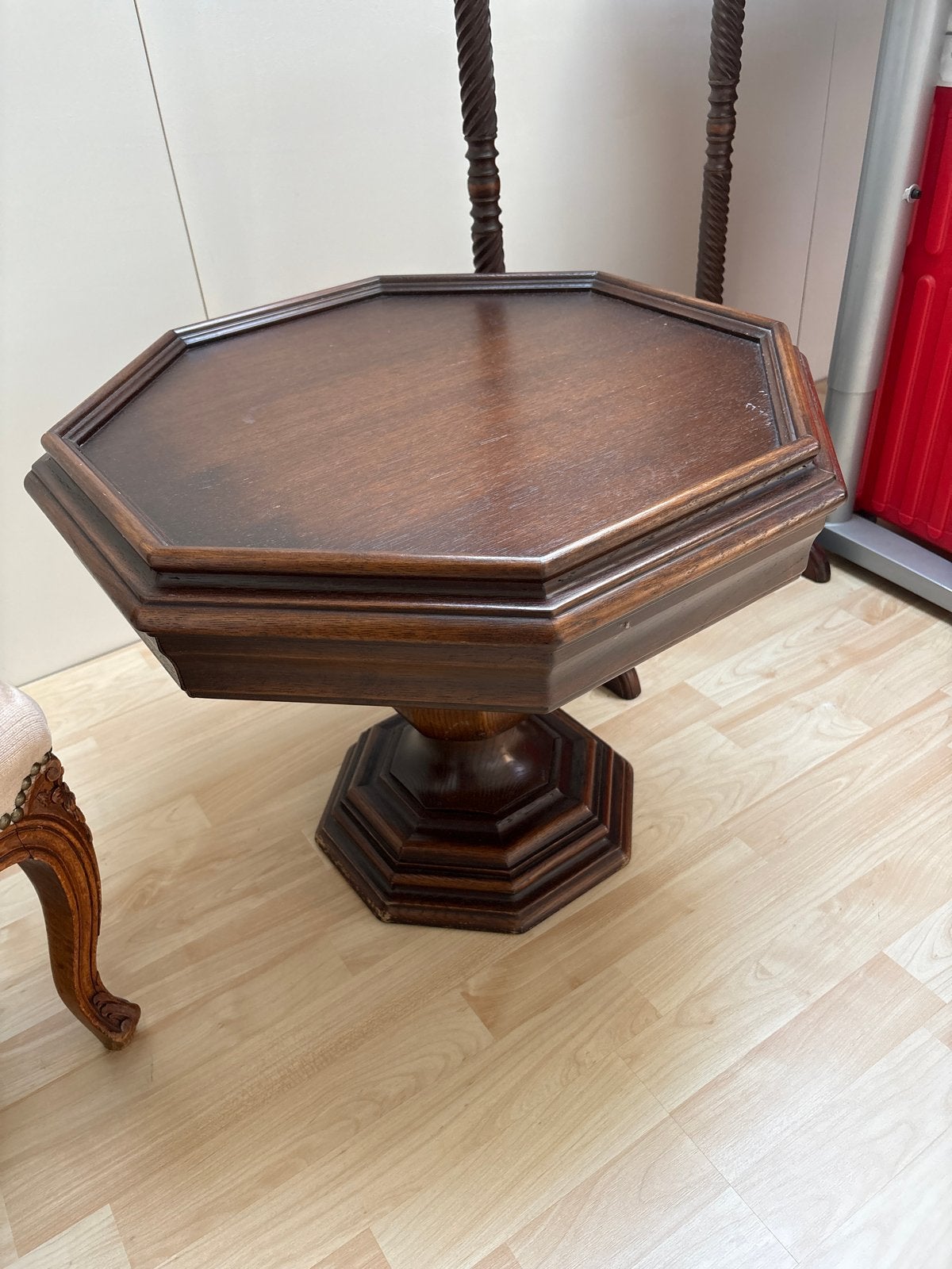 2x Antieke Achthoekige Bijzettafel - Donker Hout, Antiek en Kunst, Ophalen