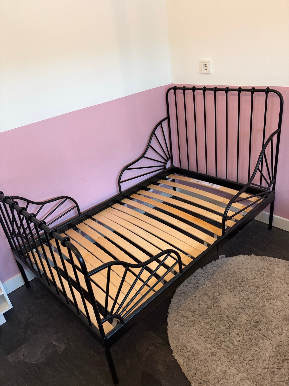 Ikea Minnen uitschuifbed zwart met lattenbodem, Ophalen, Verstelbaar, Eenpersoons, Zwart