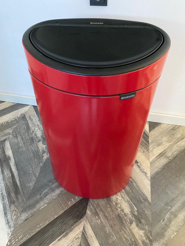 Brabantia Prullenbak Rood - Zo goed als nieuw, Ophalen, Zo goed als nieuw, 30 tot 40 liter, Metaal