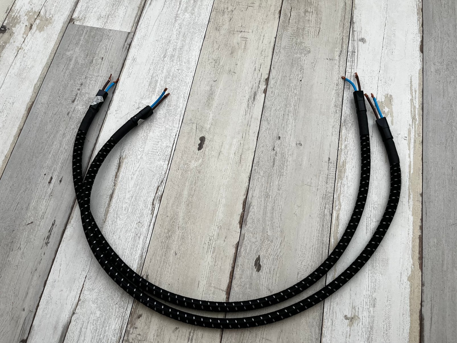 Furutech speaker cable dss 4.1, Ophalen, Zo goed als nieuw, Minder dan 2 meter, Luidsprekerkabel