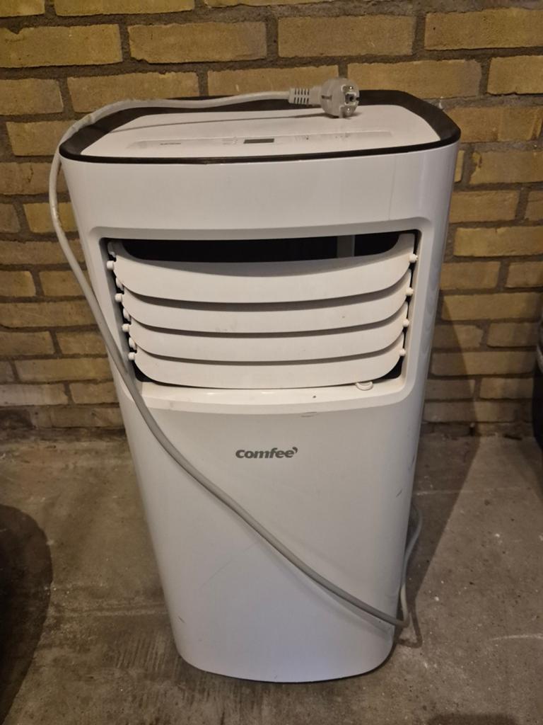 Comfee Mobiele Airco met Afstandsbediening en Accessoires, Witgoed en Apparatuur, Airco's, Ophalen, Gebruikt, Timer, Minder dan 60 m³
