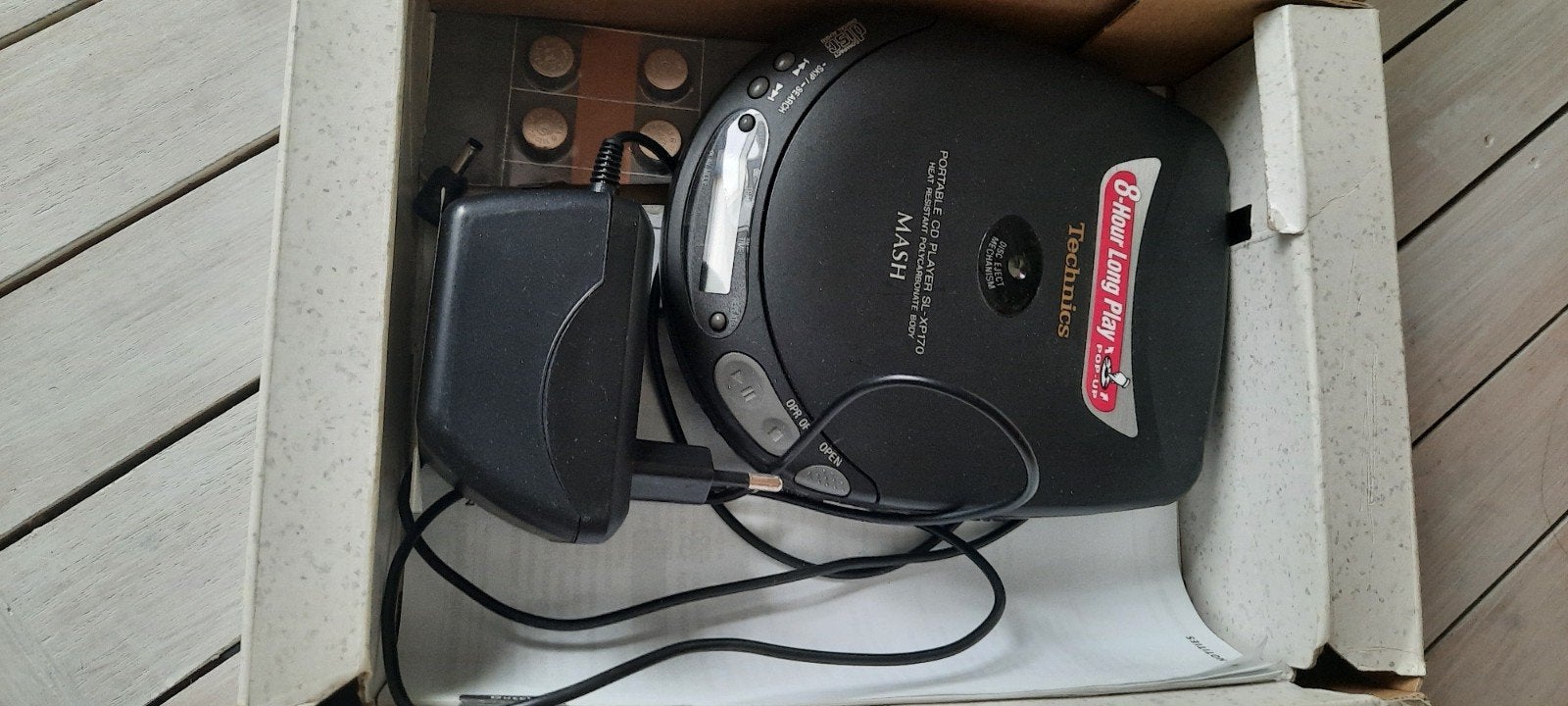Draagbare CD speler Technics SL-XP170 met adapter in doos, Ophalen of Verzenden, Gebruikt, Technics, Draagbaar