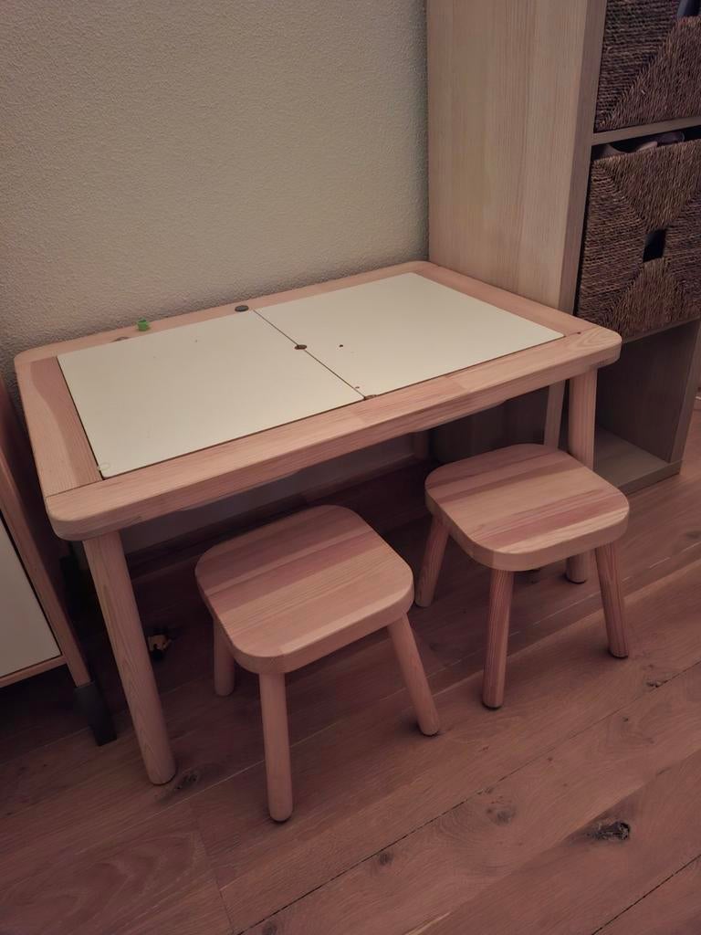 IKEA kindertafeltje met 2 krukjes - Houten speelset, Ophalen of Verzenden, Gebruikt, IKEA, Jongetje of Meisje
