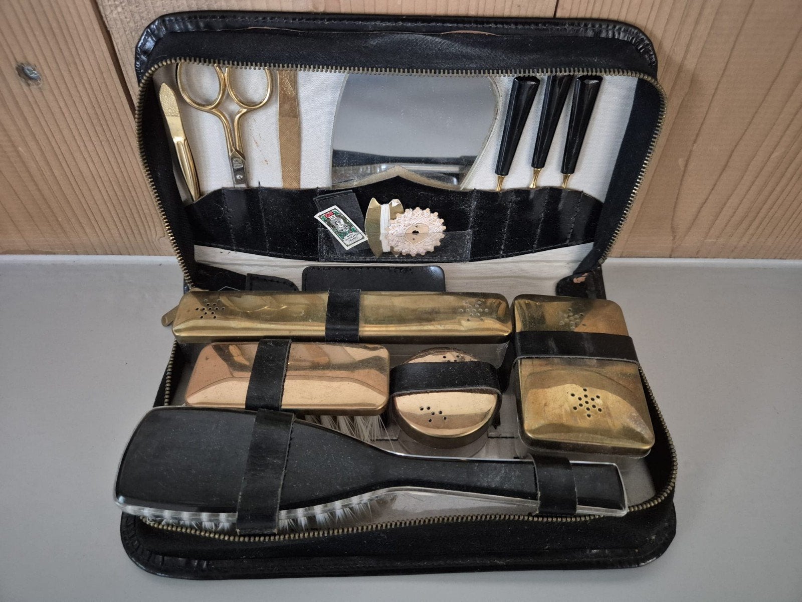 Vintage Reis Toilettas met Messing Accessoires, Antiek en Kunst, Ophalen of Verzenden