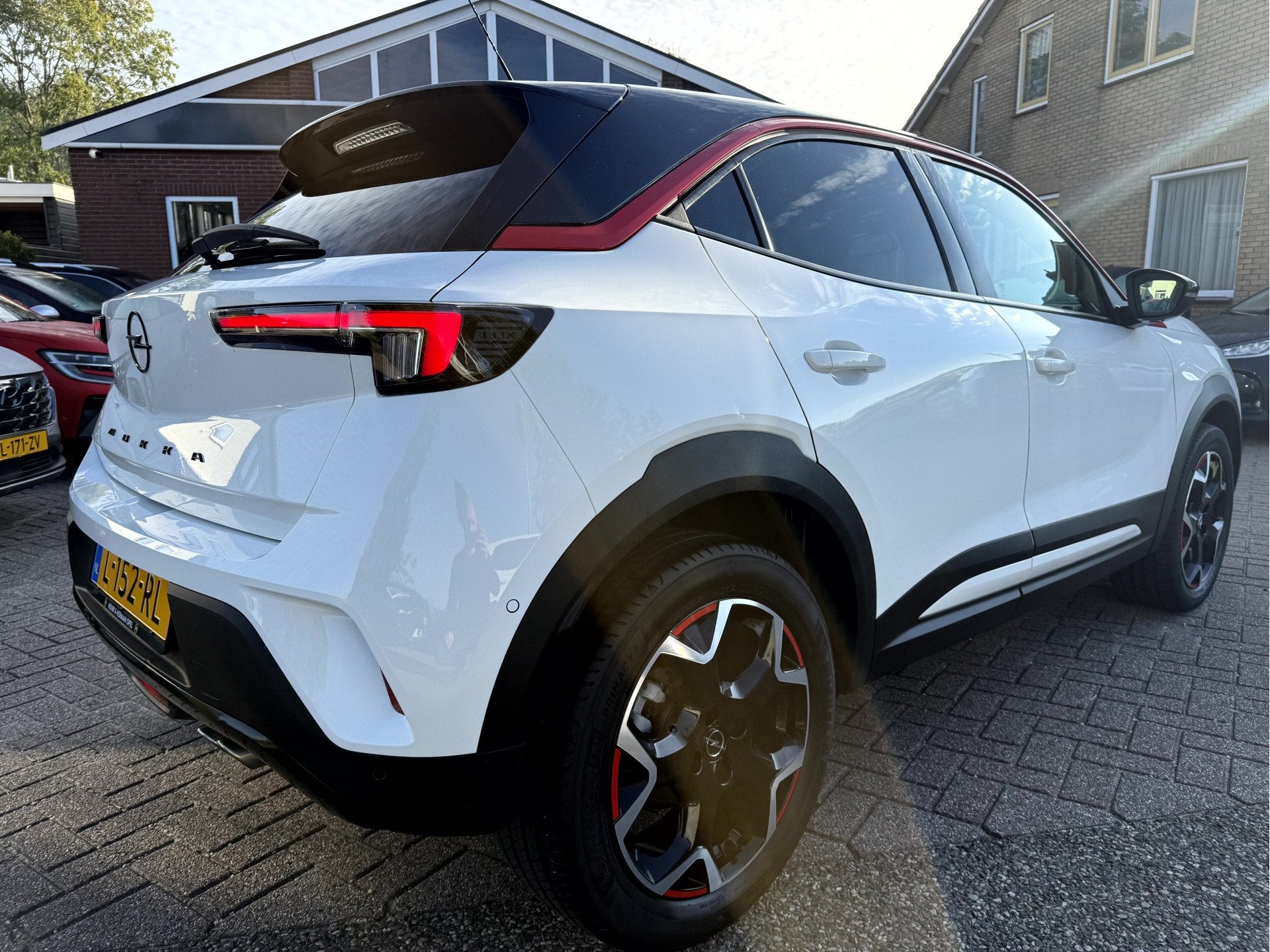 Opel Mokka 1.2 Turbo 130pk GS Line Camera, App Connect, 18'', Auto's, Gebruikt, 1199 cc, Wit, Origineel Nederlands